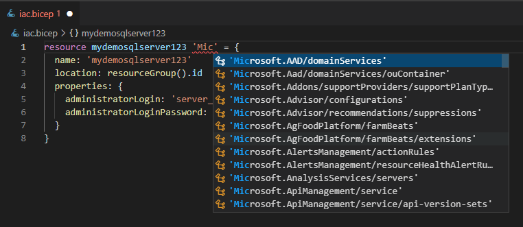 VS Code Bicep Extension helping out with resource types
